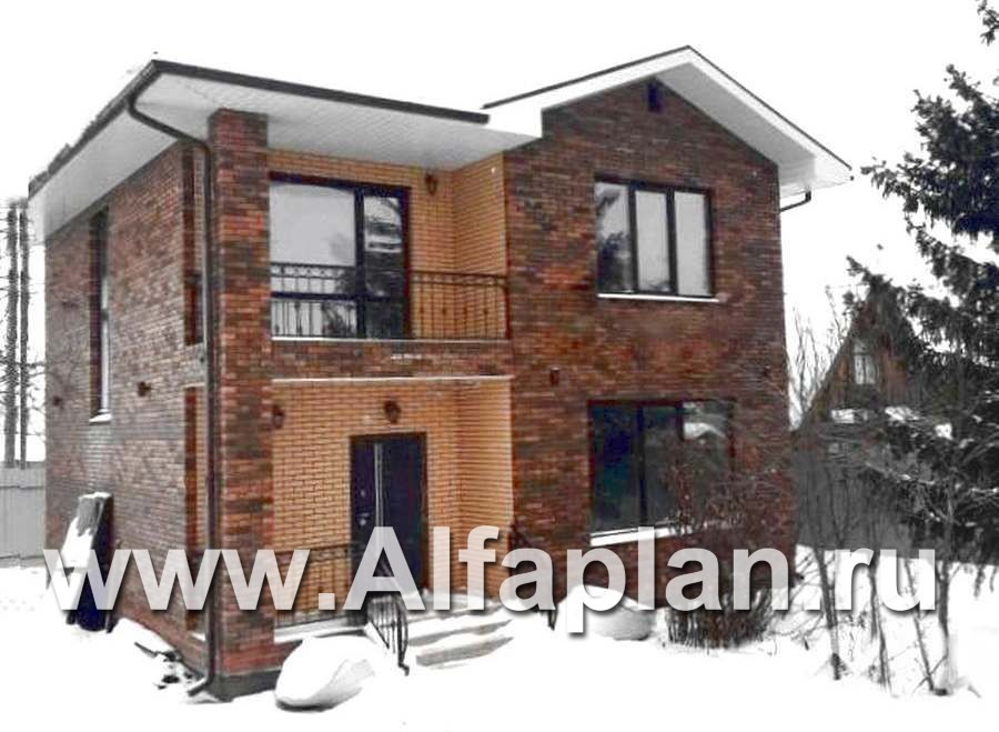 Проект двухэтажного дома из кирпича «Серебро», с террасой,  для небольшой семьи - дизайн дома №3